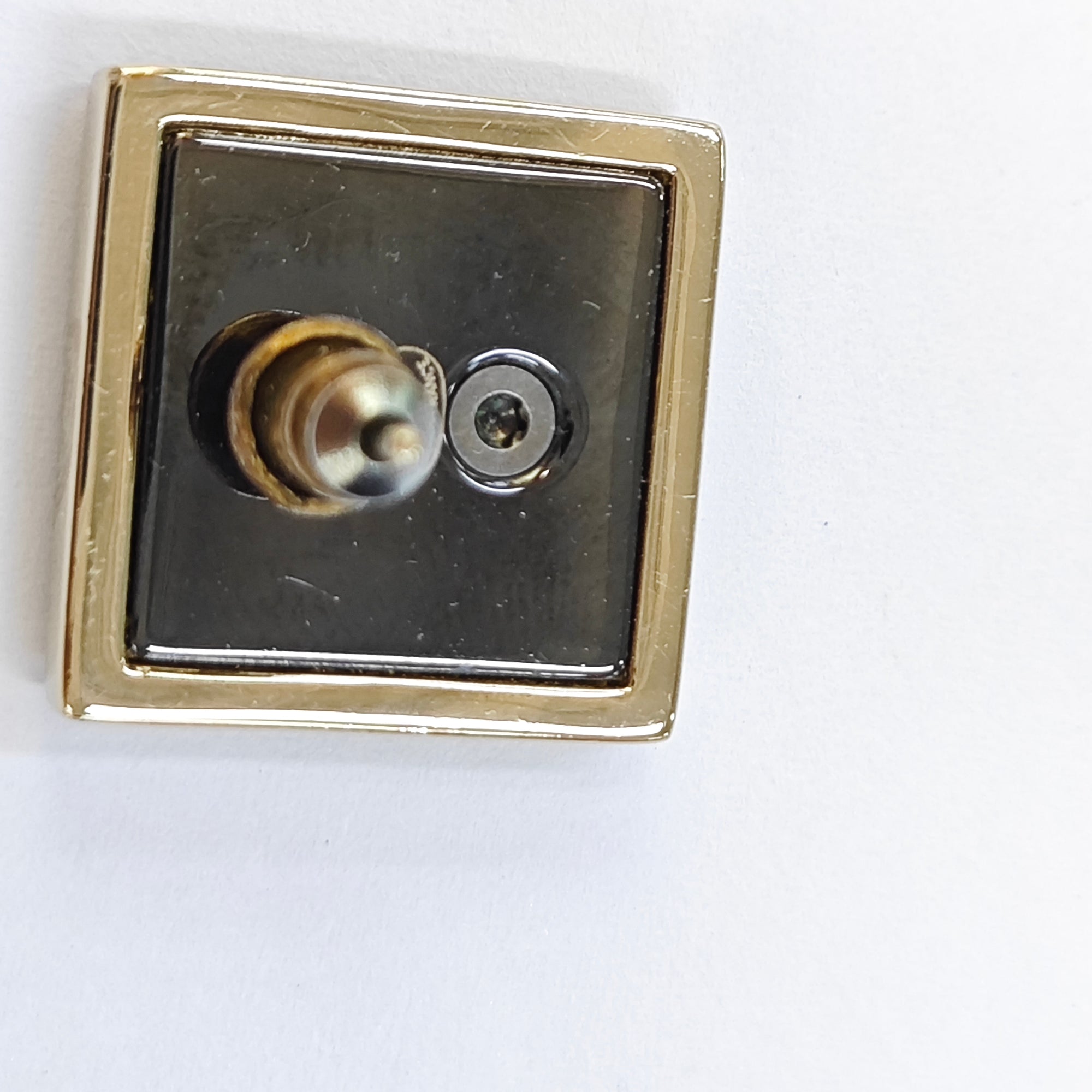 Metal Gold Stud Earrings
