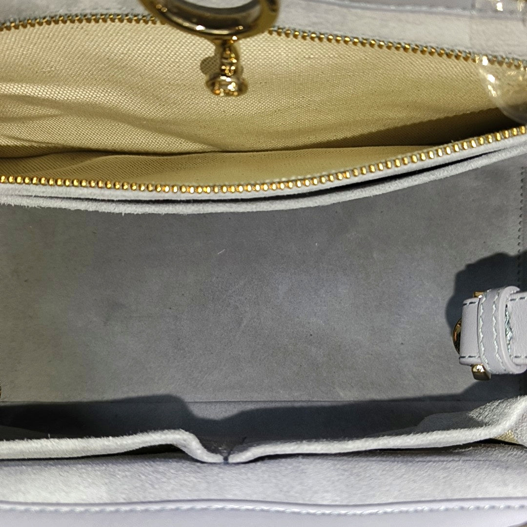 Lady 95.22 Medium Quilted Calfskin Gray