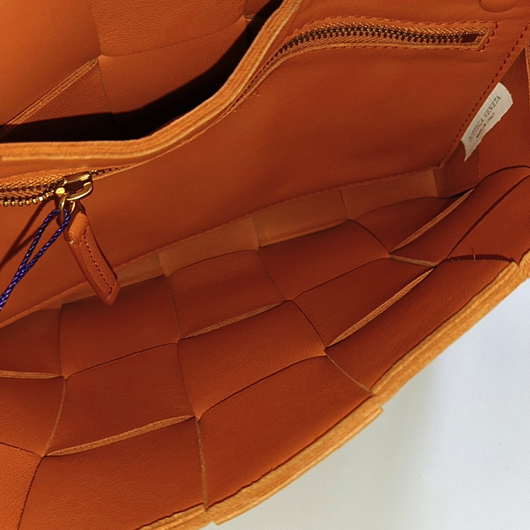 Cassette Medium Lambskin Orange