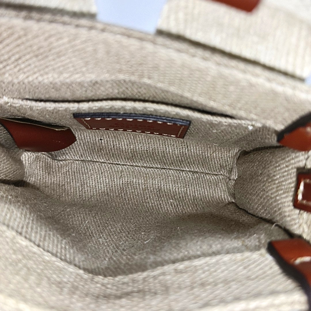 Woody Nano Canvas Beige
