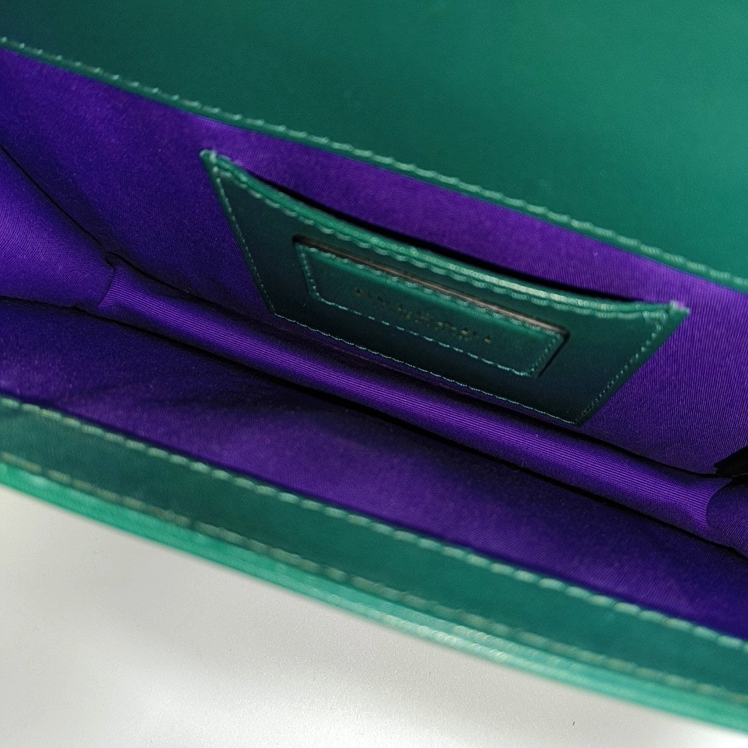 SERPENTI FOREVER Small Calfskin Green