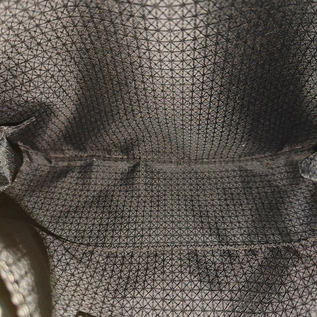 Special Material Shoulder Bag Green