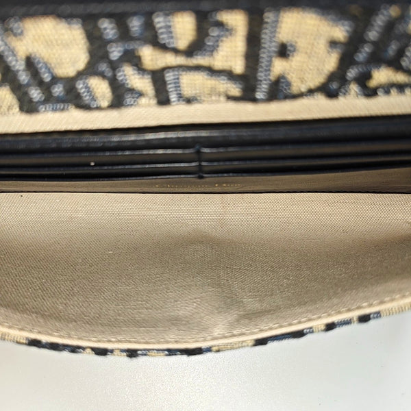 Bobby Medium Oblique Canvas Beige