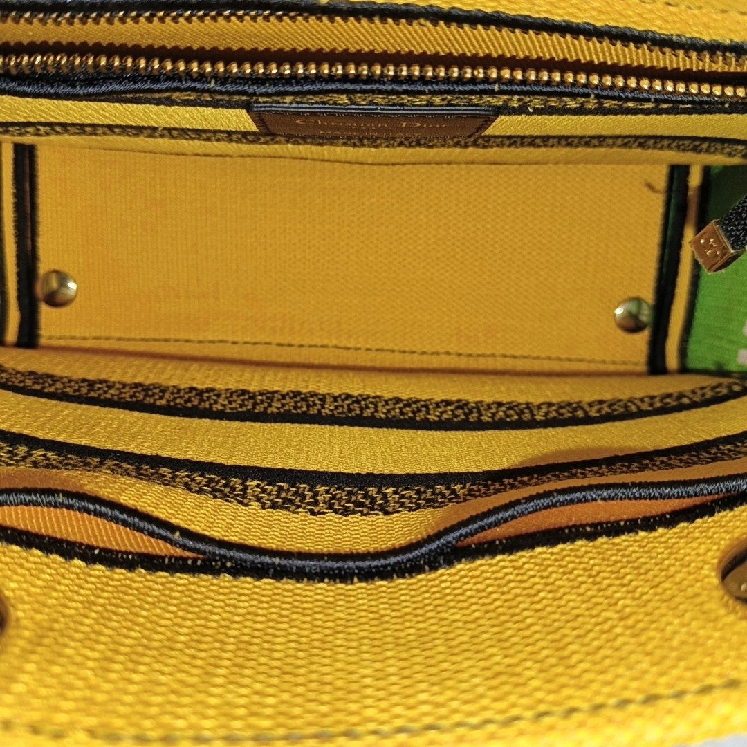 Authenticated pre-owned  Lady D-Lite Medium Fabric Multicolor - Tote Bag at Looply