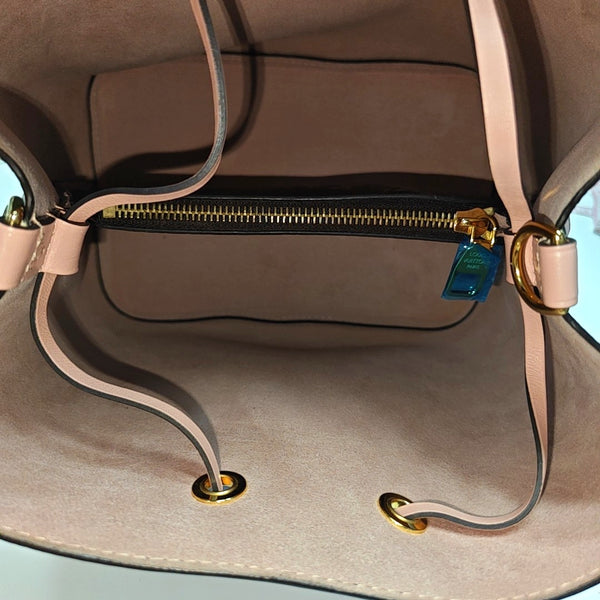 NÉONOÉ MM Monogram Coated Canvas Brown