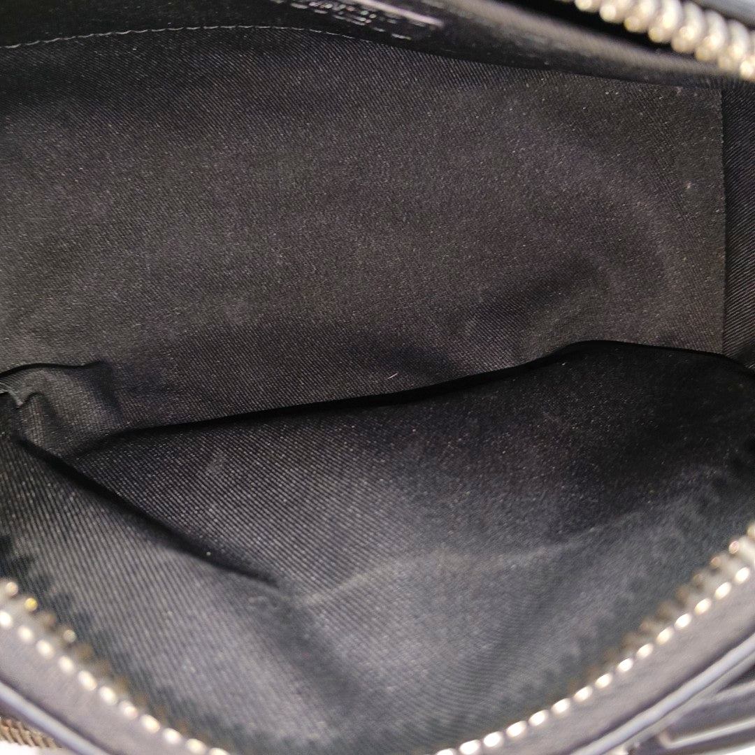 Calfskin Shoulder Bag 25 Black
