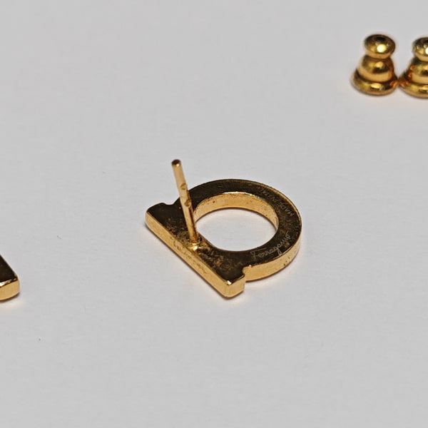 Metal Gold Stud Earrings