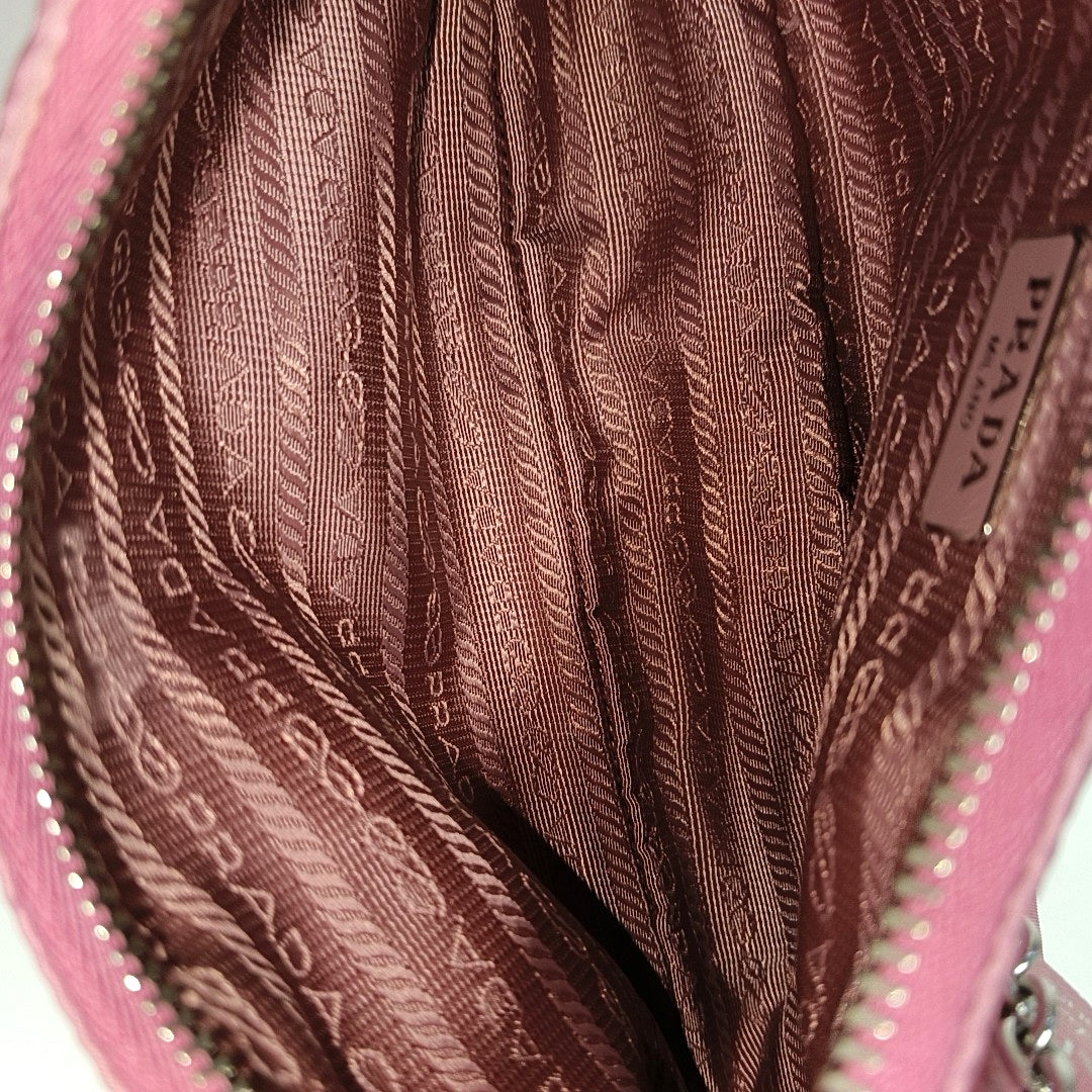 Re-Edition2005 Nylon Red