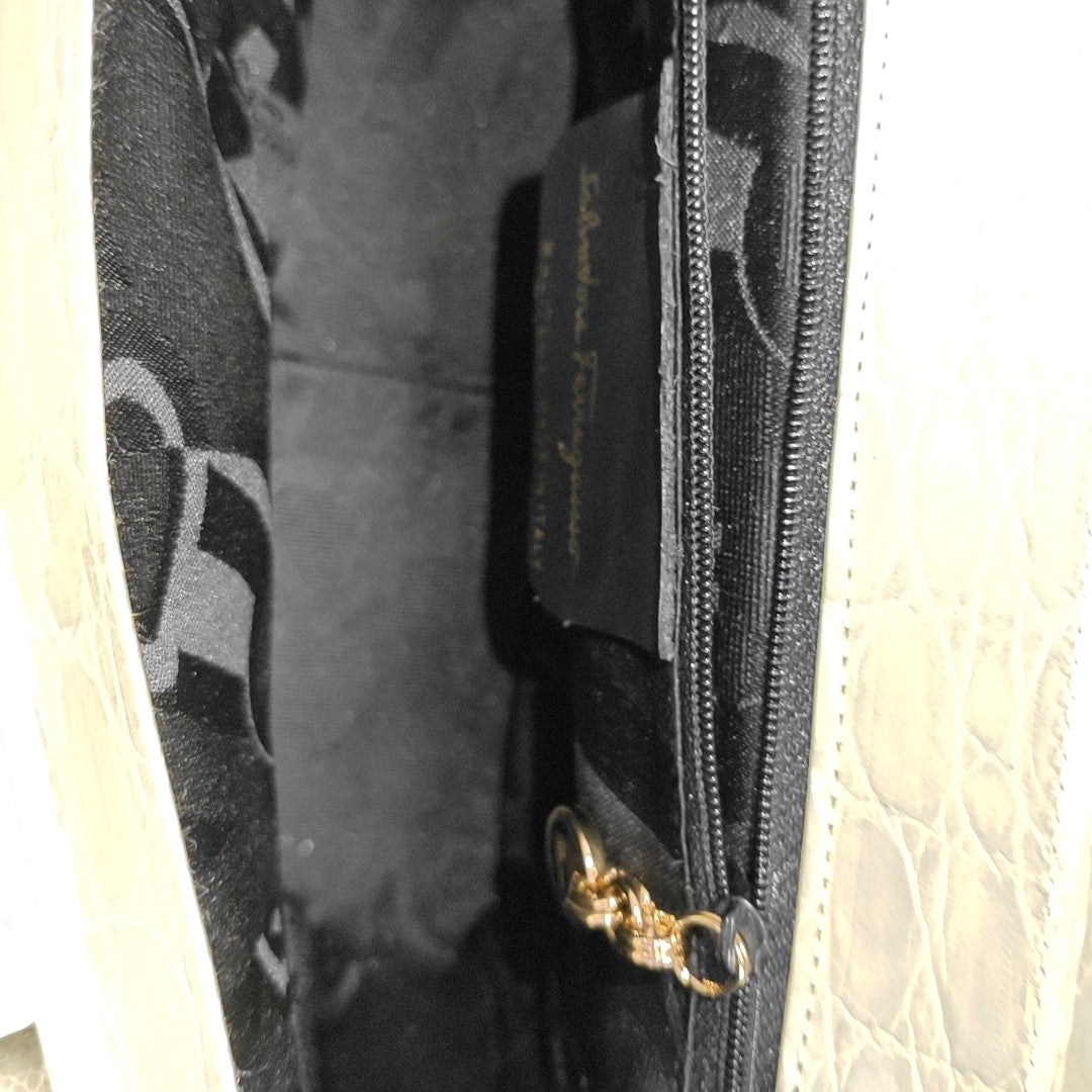 Calfskin Shoulder Bag Green