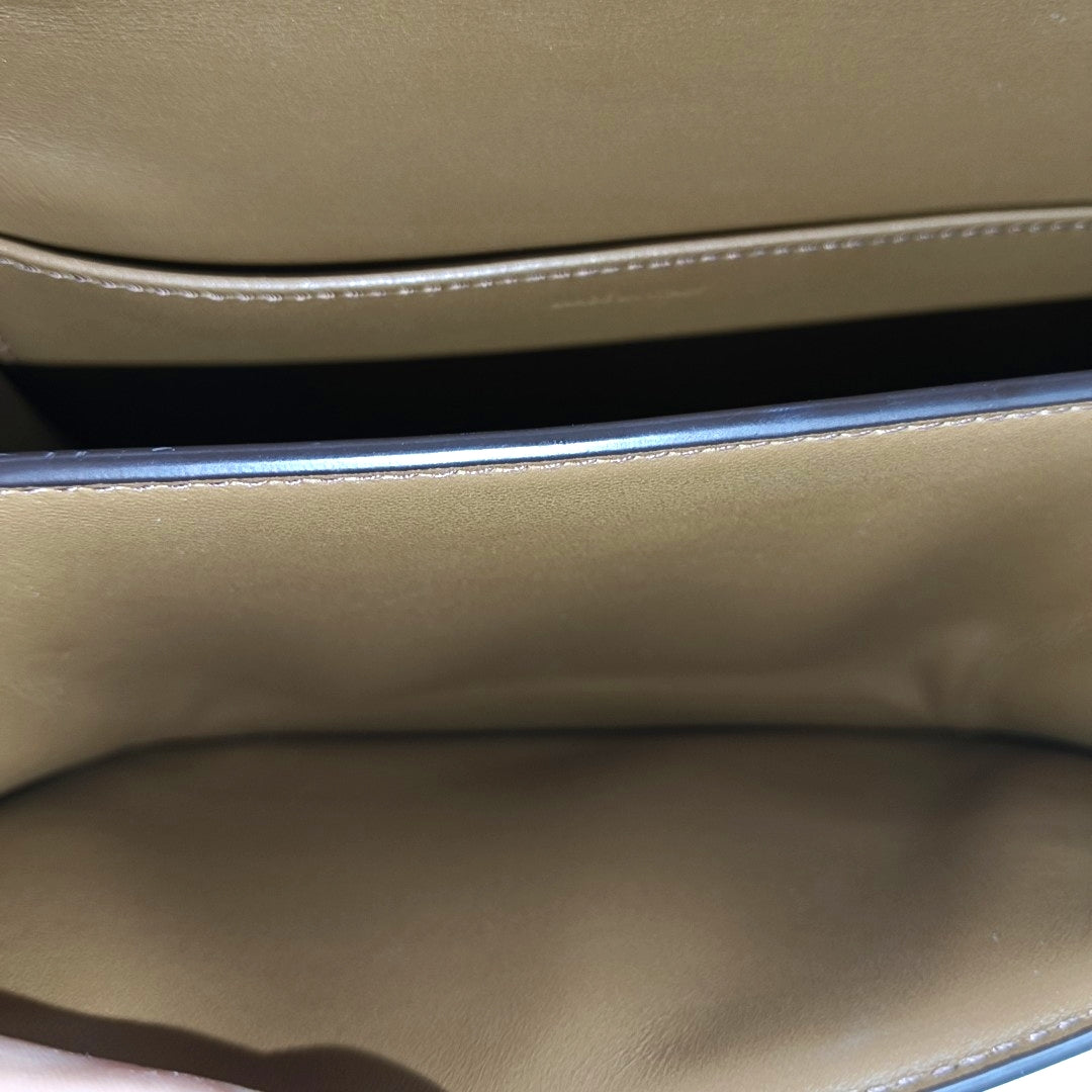 CLASSIC BOX Small Calfskin Brown