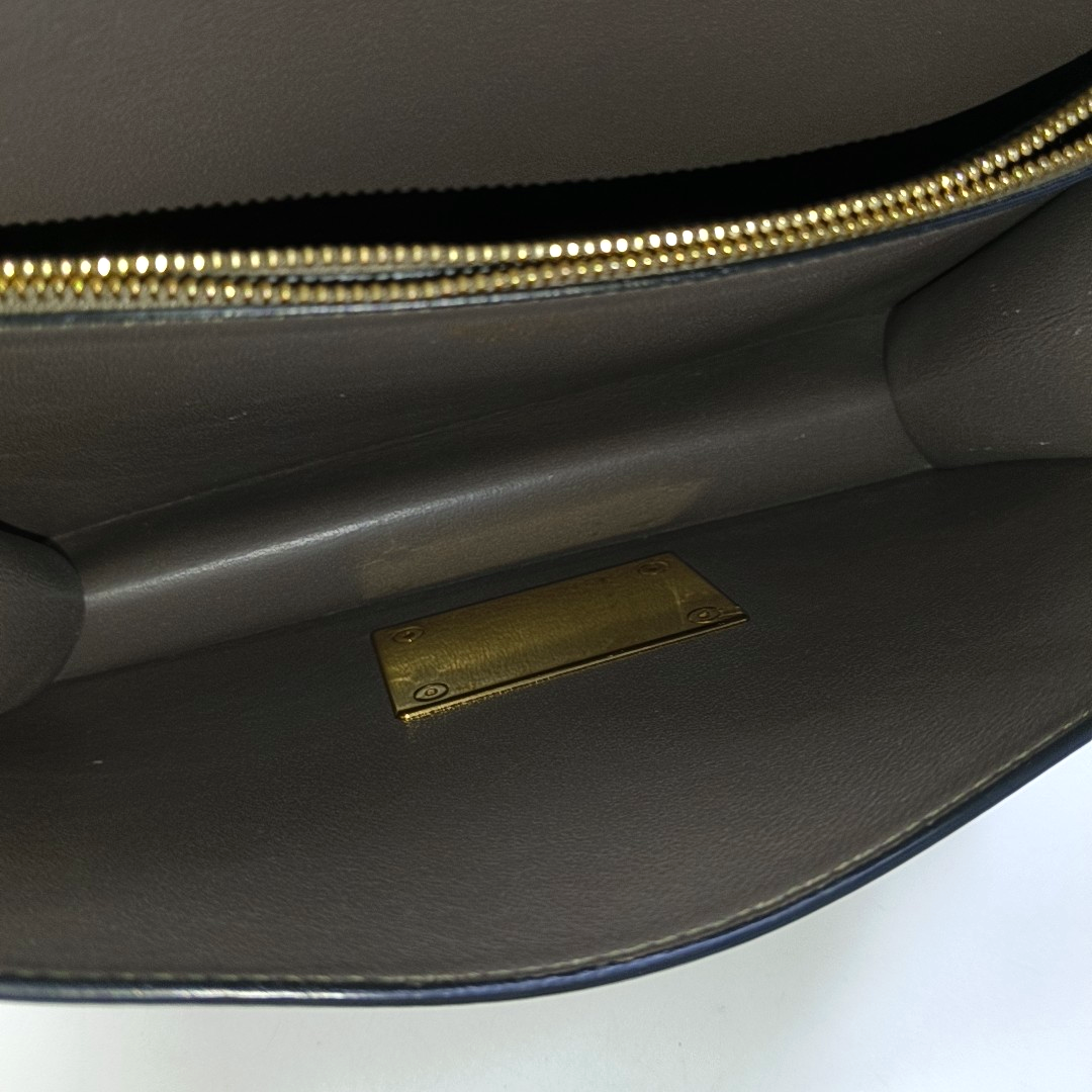 Gancino Leather Black