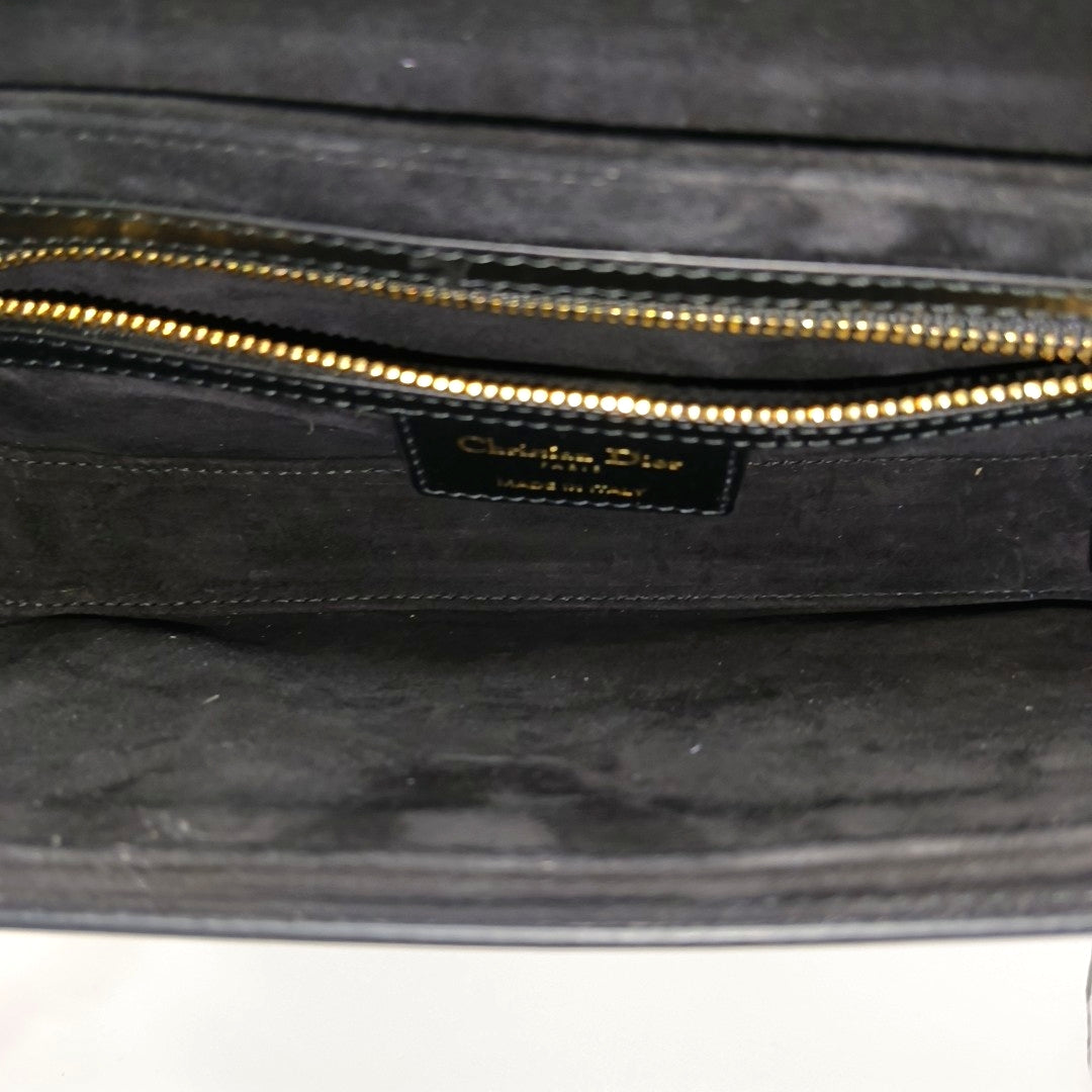Bobby Medium Calfskin Black