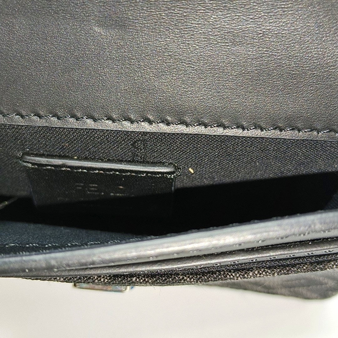 Authenticated pre-owned  Baguette Mini Fabric Black - Shoulder Bag at Looply