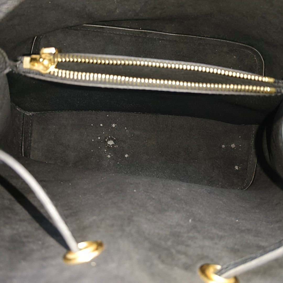 NÉONOÉ MM Calfskin Black