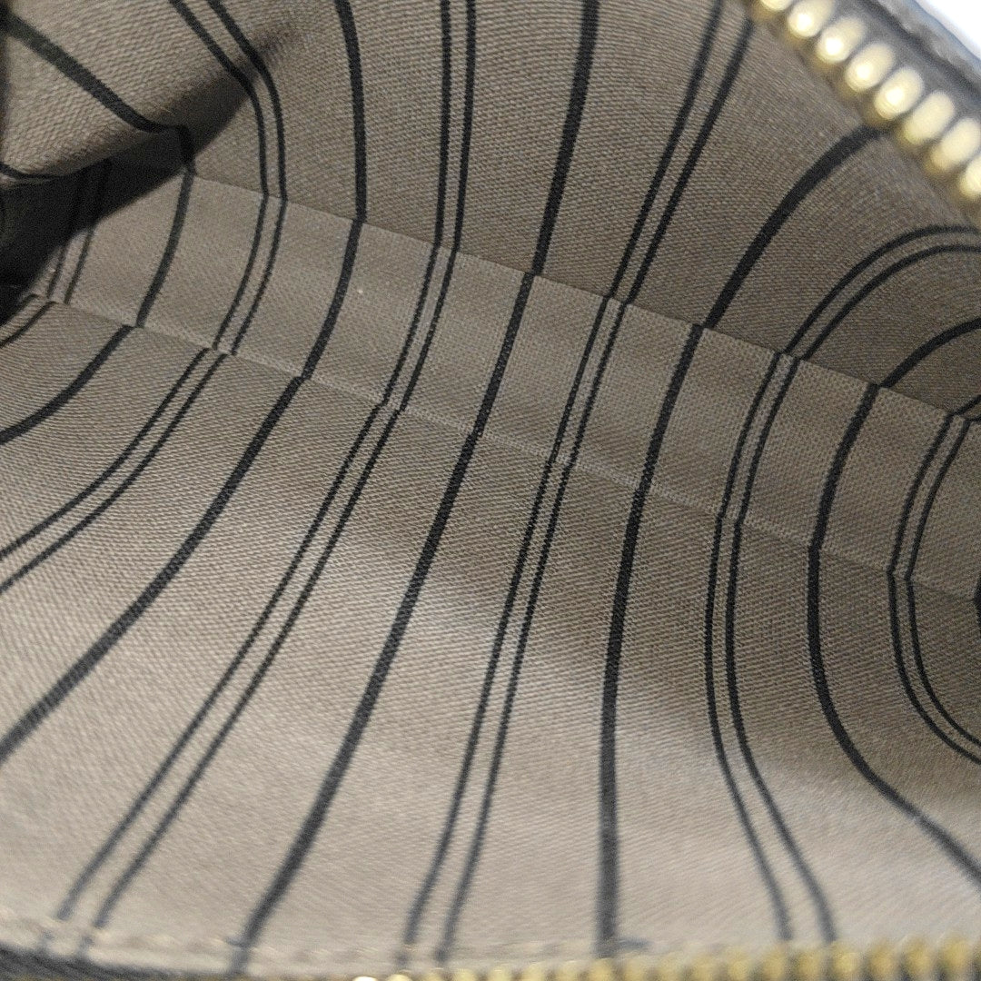 EASY POUCH ON STRAP Monogram Calfskin Black