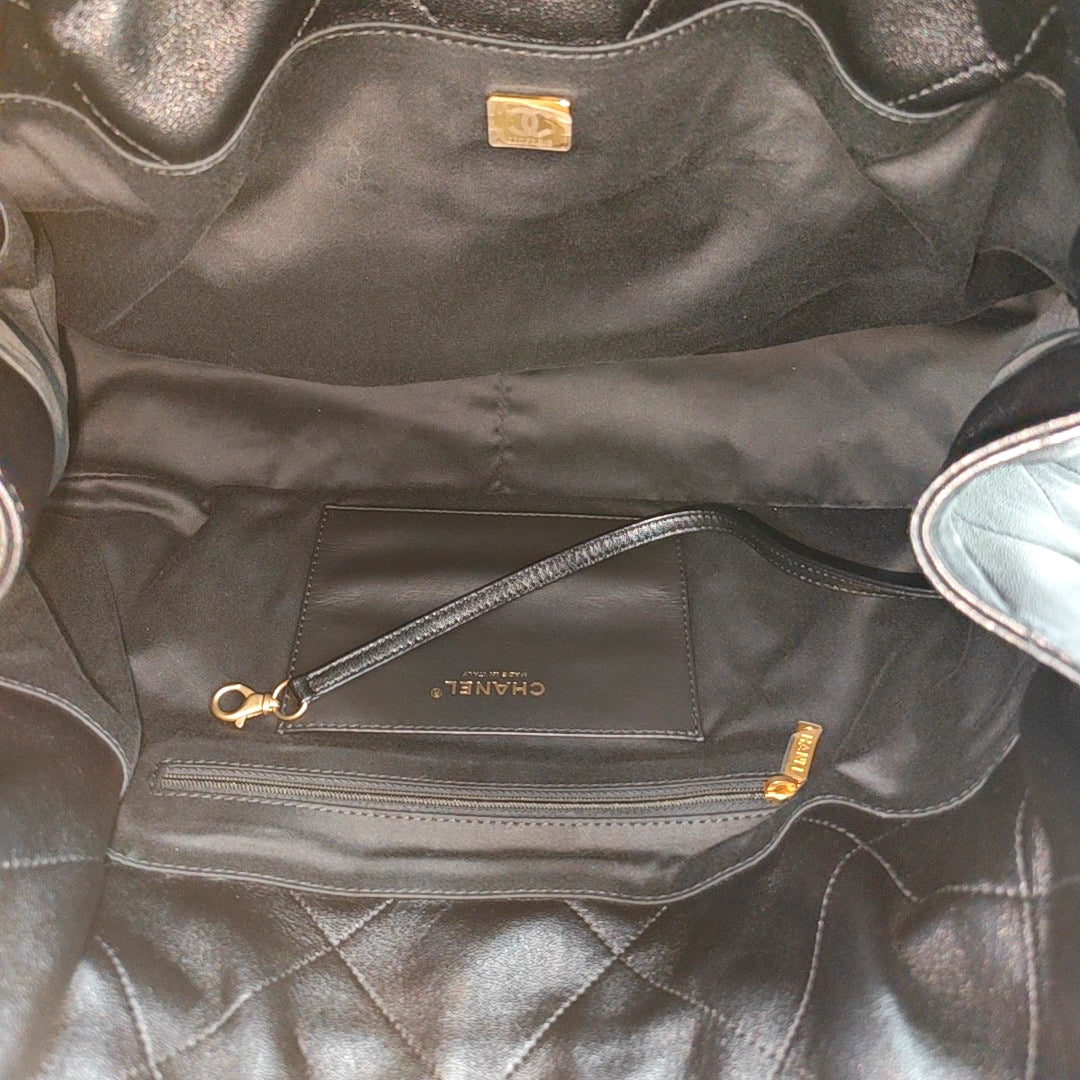 Quilted Lambskin Tote Bag Black