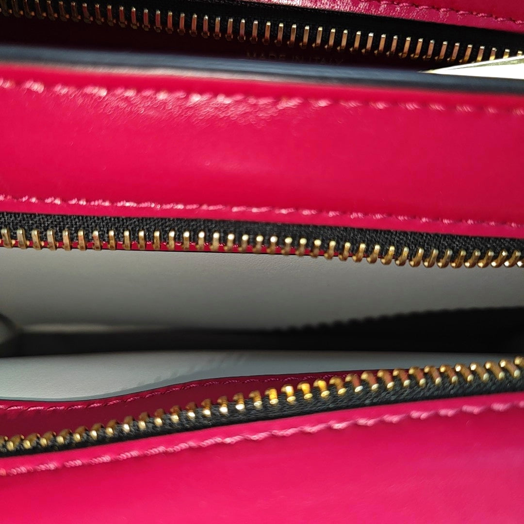Calfskin Shoulder Bag Pink