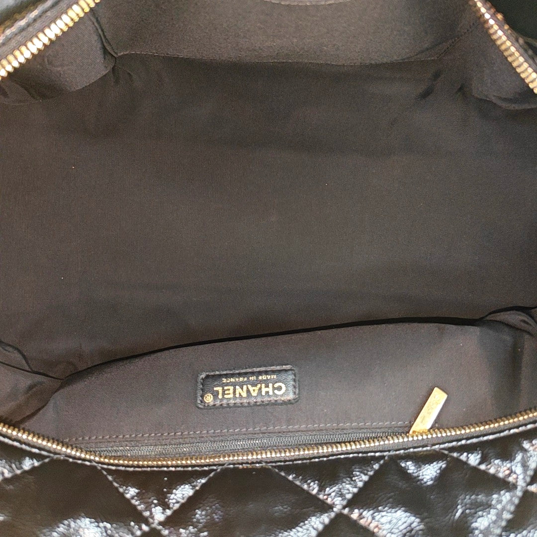Quilted Calfskin Shoulder Bag Black