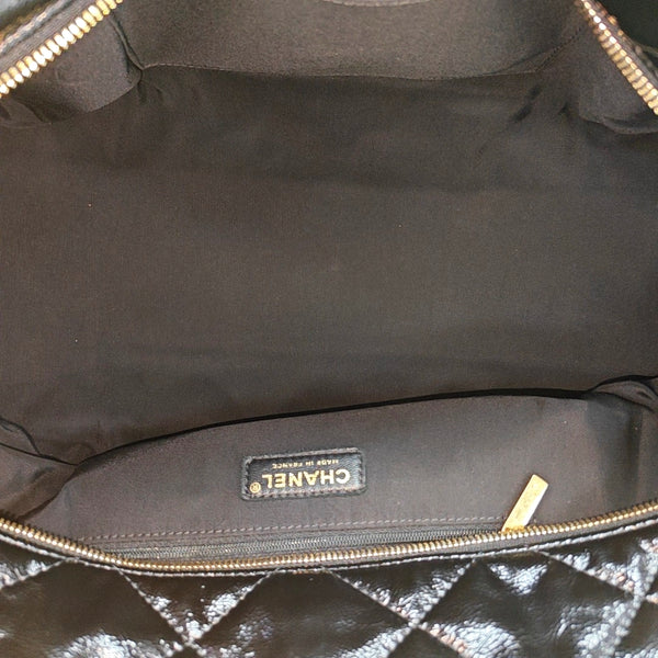 Quilted Calfskin Shoulder Bag Black