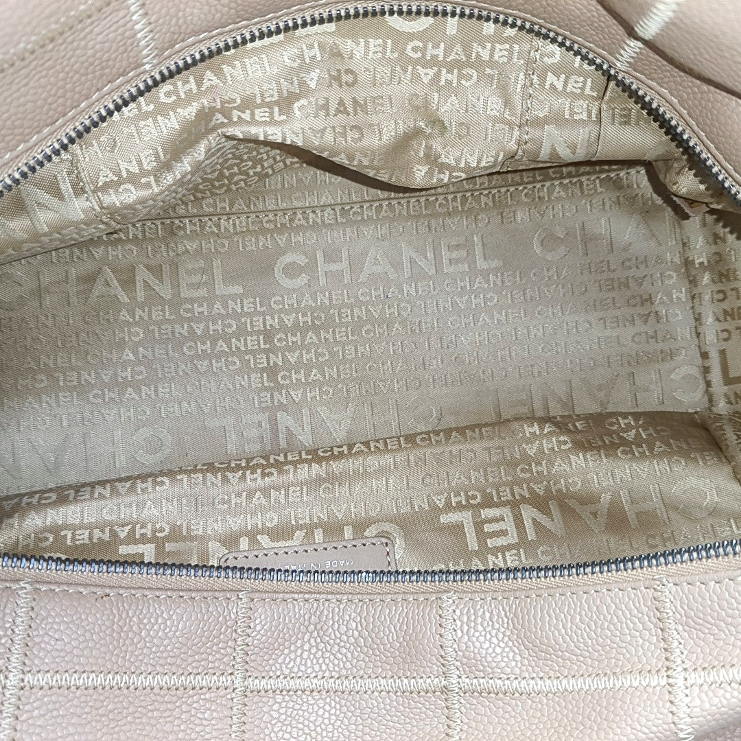SQUARE STITCH Quilted Grained Calfskin Beige