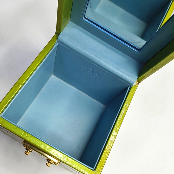 BLEECKER BOX Patent Leather Green
