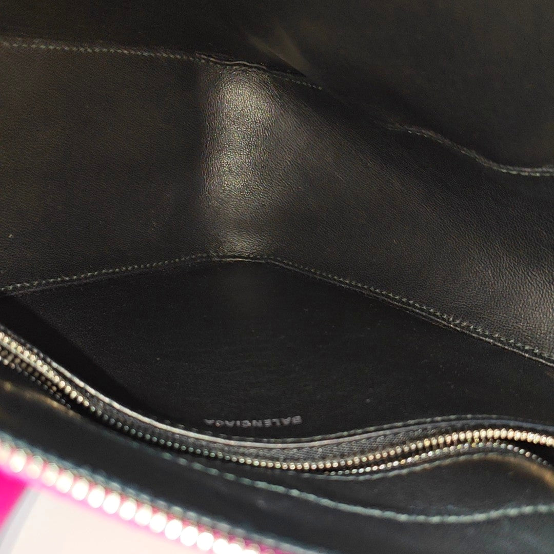 Triangle Small Calfskin Red