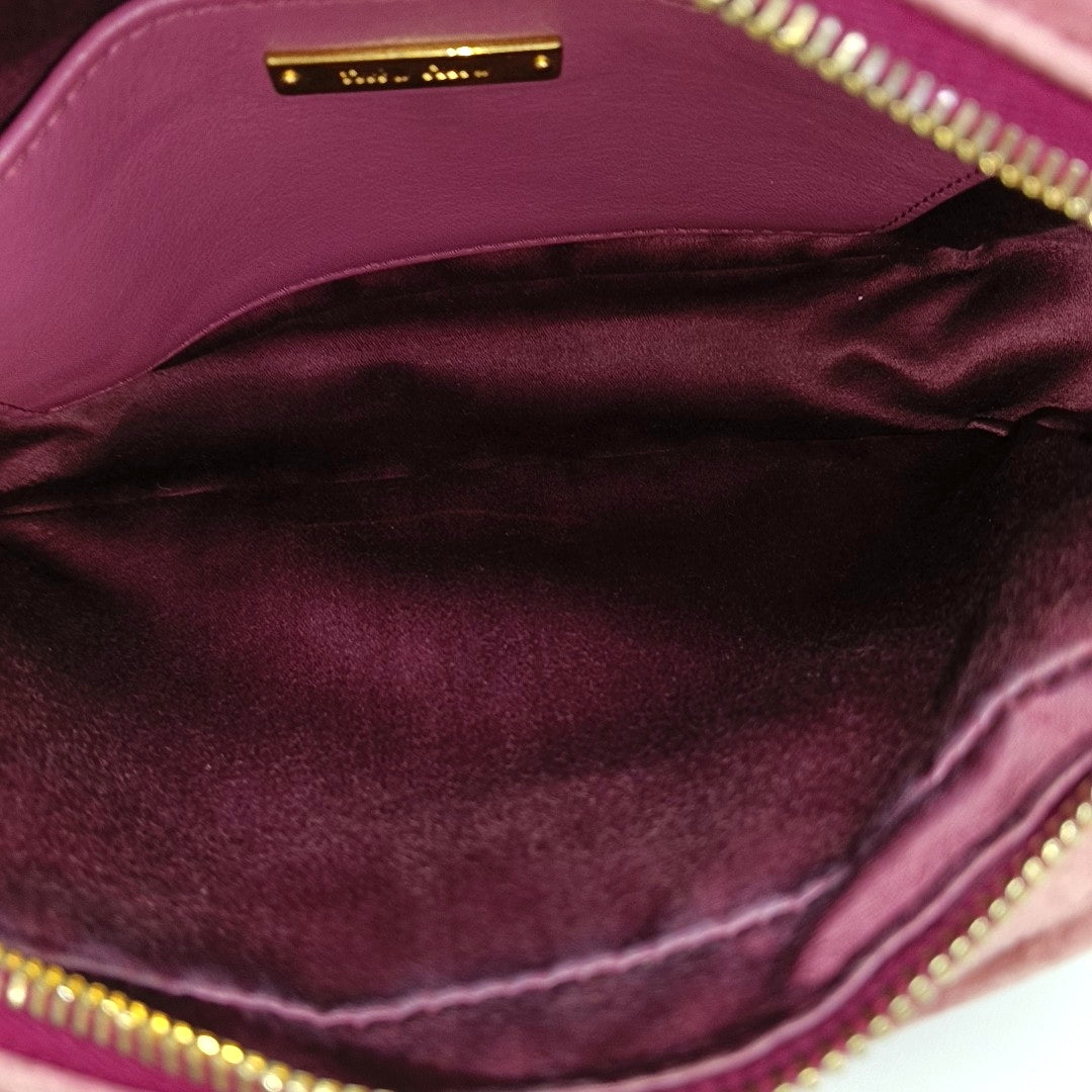 Matelassé Quilted Velvet Beige