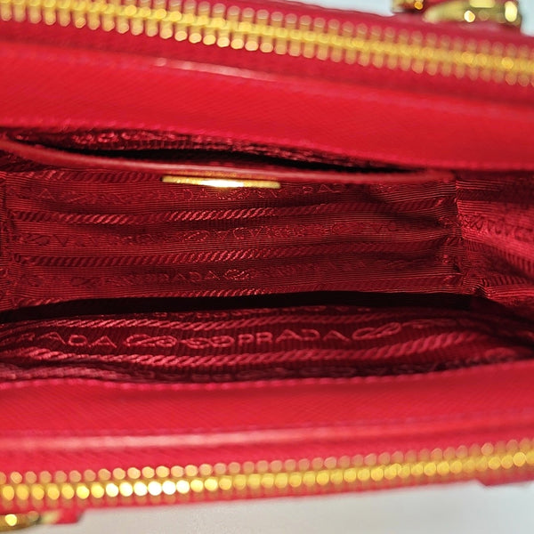 Galleria Super Mini en piel de becerro Saffiano roja