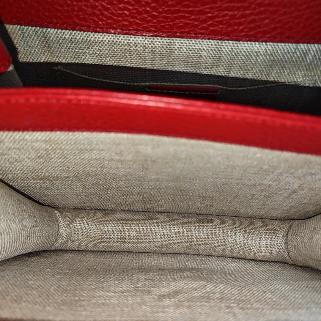 Interlocking G Small Calfskin Red