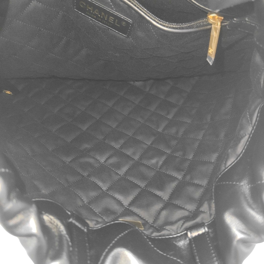 CHANEL 22 Large Calfskin Black