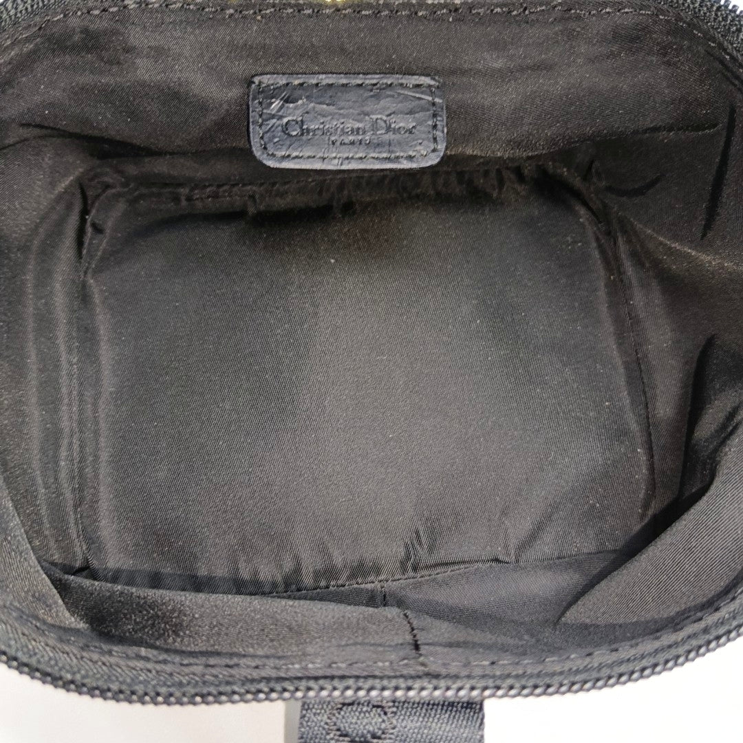 Canvas Black