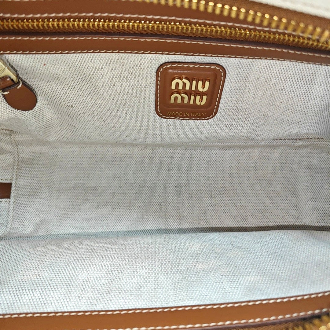 Beau Canvas Brown
