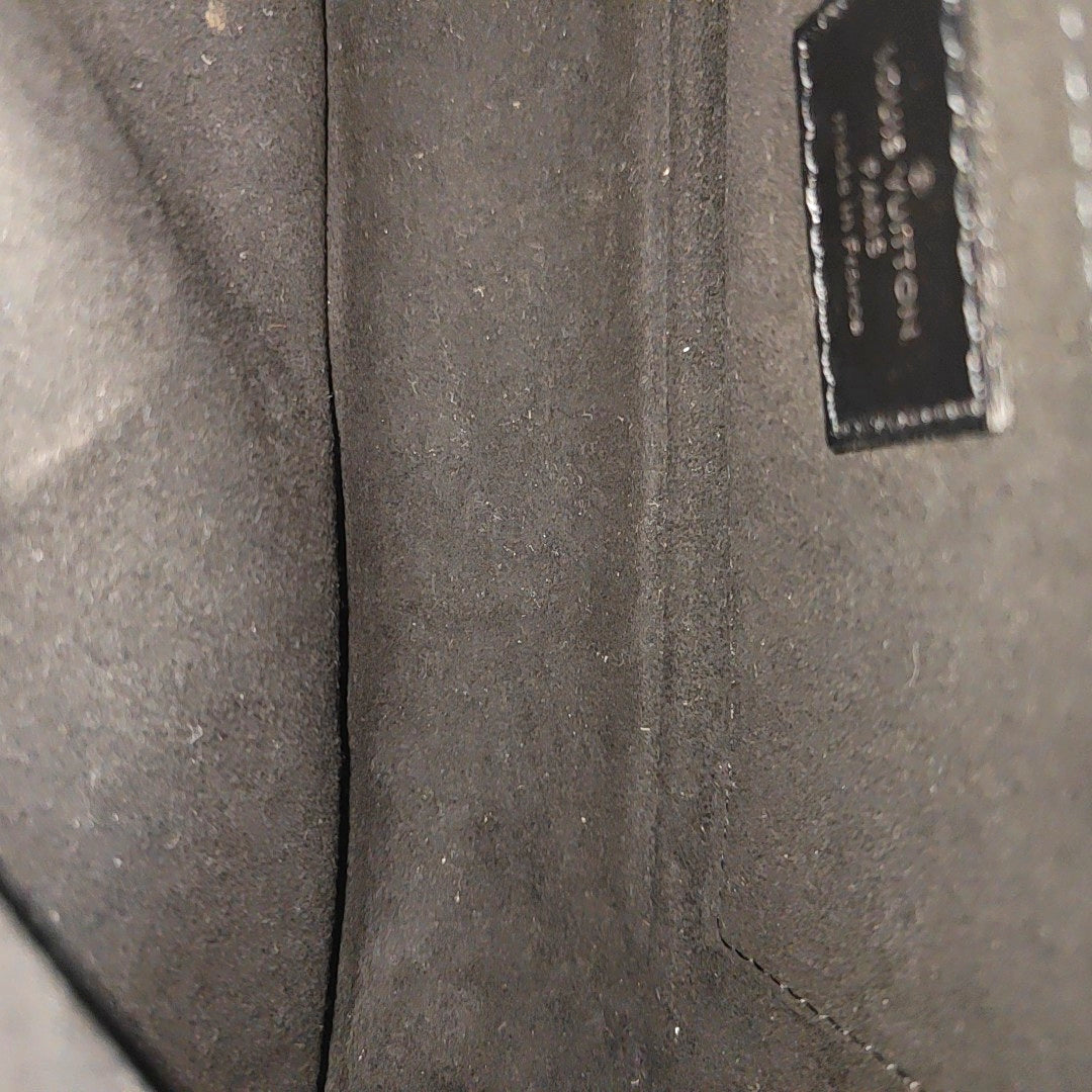 POCHETTE MONTAIGNE Epi Black