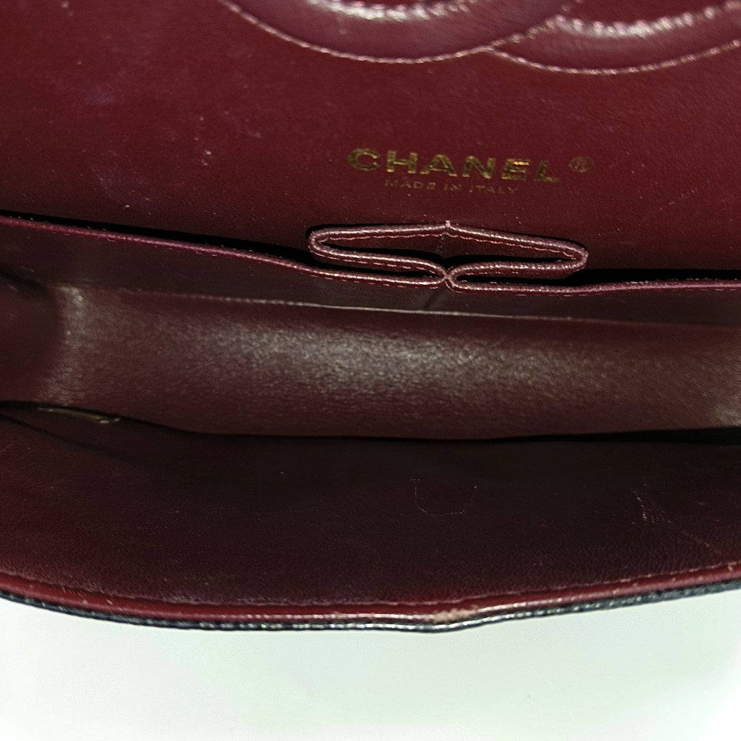 CLASSIC FLAP Medium Quilted Grained Calfskin Black