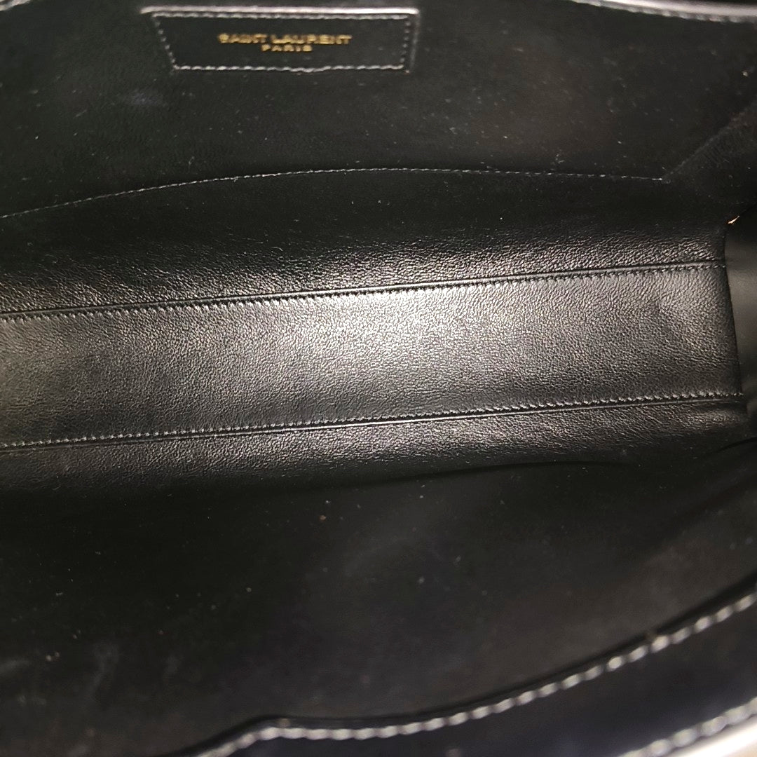 MANHATTAN Medium Calfskin Black