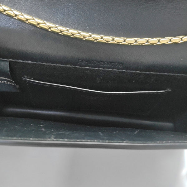BVLGARI LOGO Piel de becerro acolchada negra