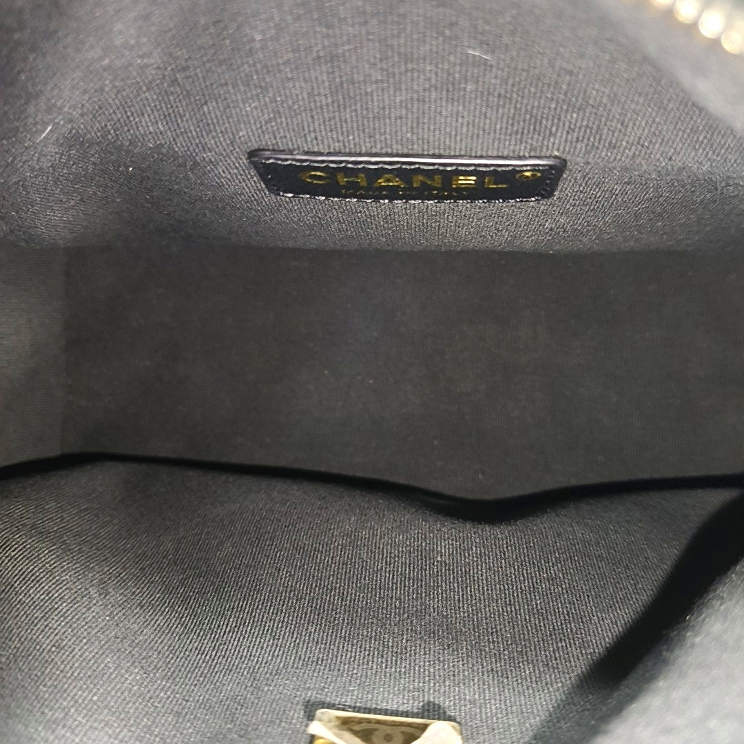 Quilted Lambskin Large Black