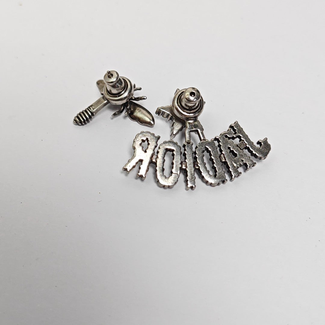 J'adior Metal Silver Stud Earrings