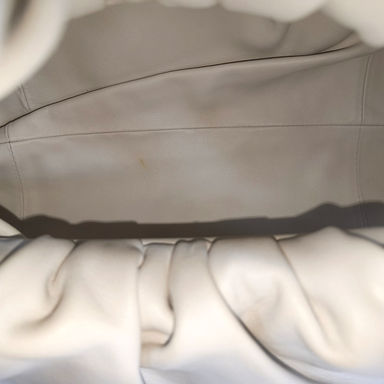 The Pouch Calfskin White