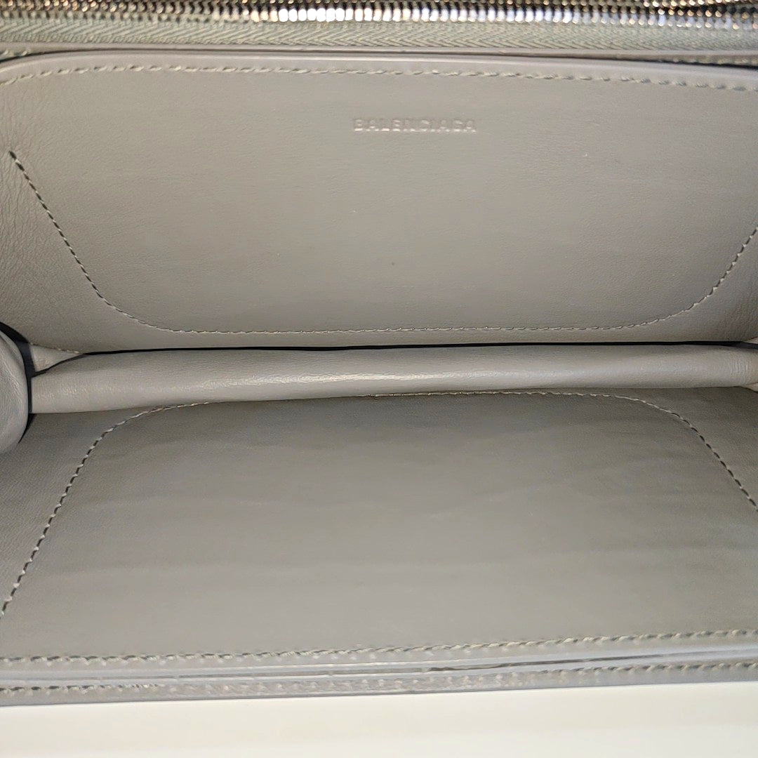 Round Small Calfskin Gray