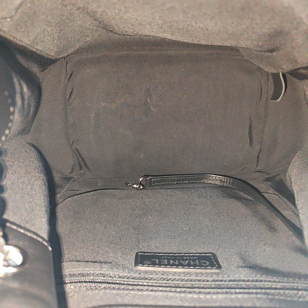 Quilted Calfskin Shoulder Bag Black