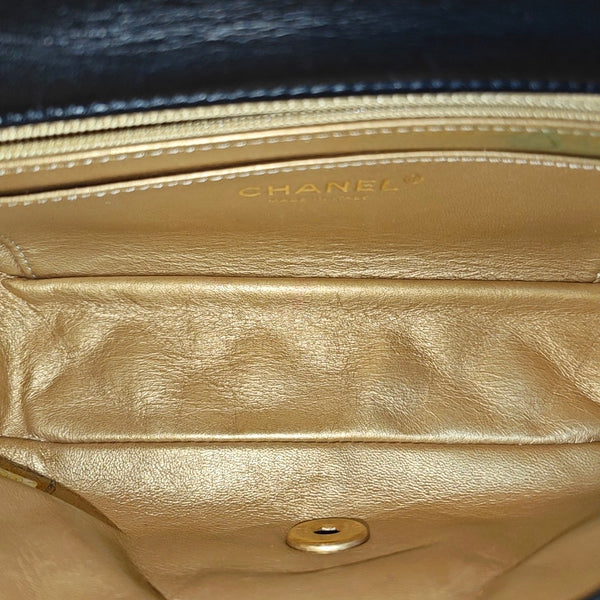 CLASSIC FLAP Mini Quilted Lambskin Black