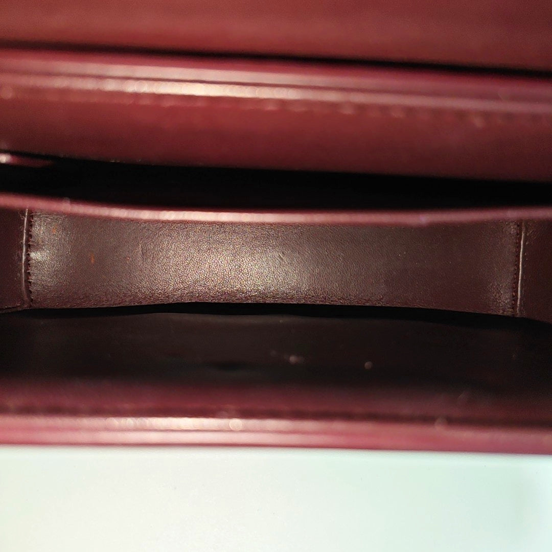 Authenticated pre-owned  30 Montaigne Oblique Calfskin Burgundy - Shoulder Bag at Looply