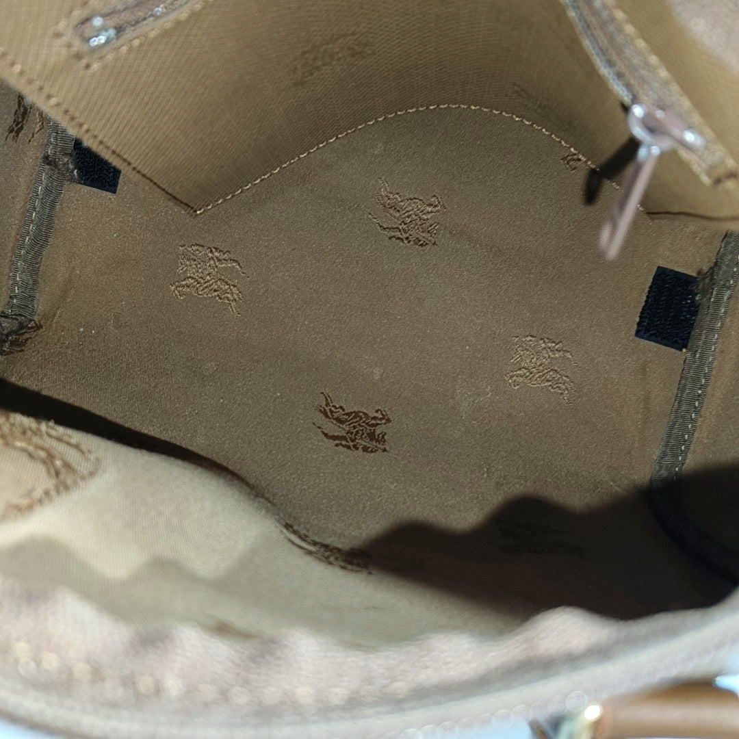 Canvas Brown