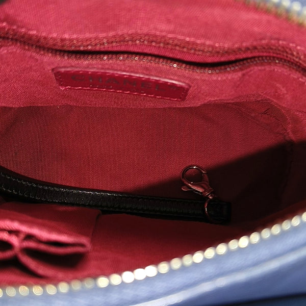 Authenticated pre-owned  GABRIELLE Quilted Calfskin Blue - Shoulder Bag at Looply