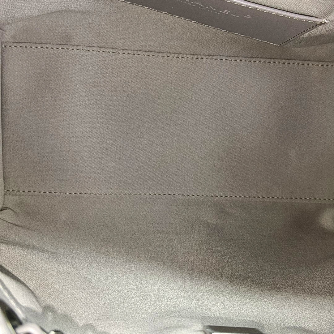 Authenticated pre-owned  CHANEL 25 Quilted Grained Calfskin Grey - Top Handle Bag at Looply
