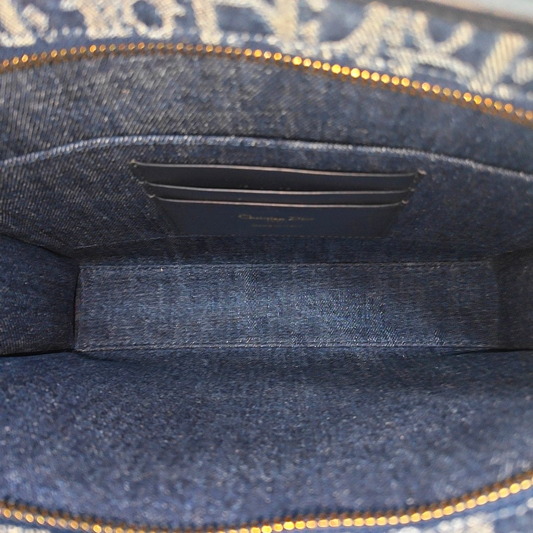 30 Montaigne Oblique Canvas Blue