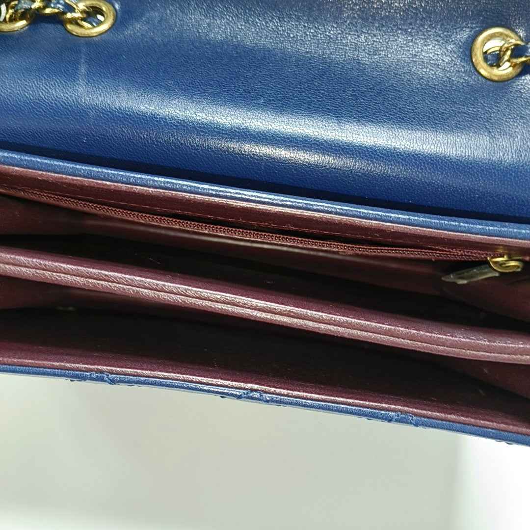 BEAUTY LOCK Quilted Lambskin Blue