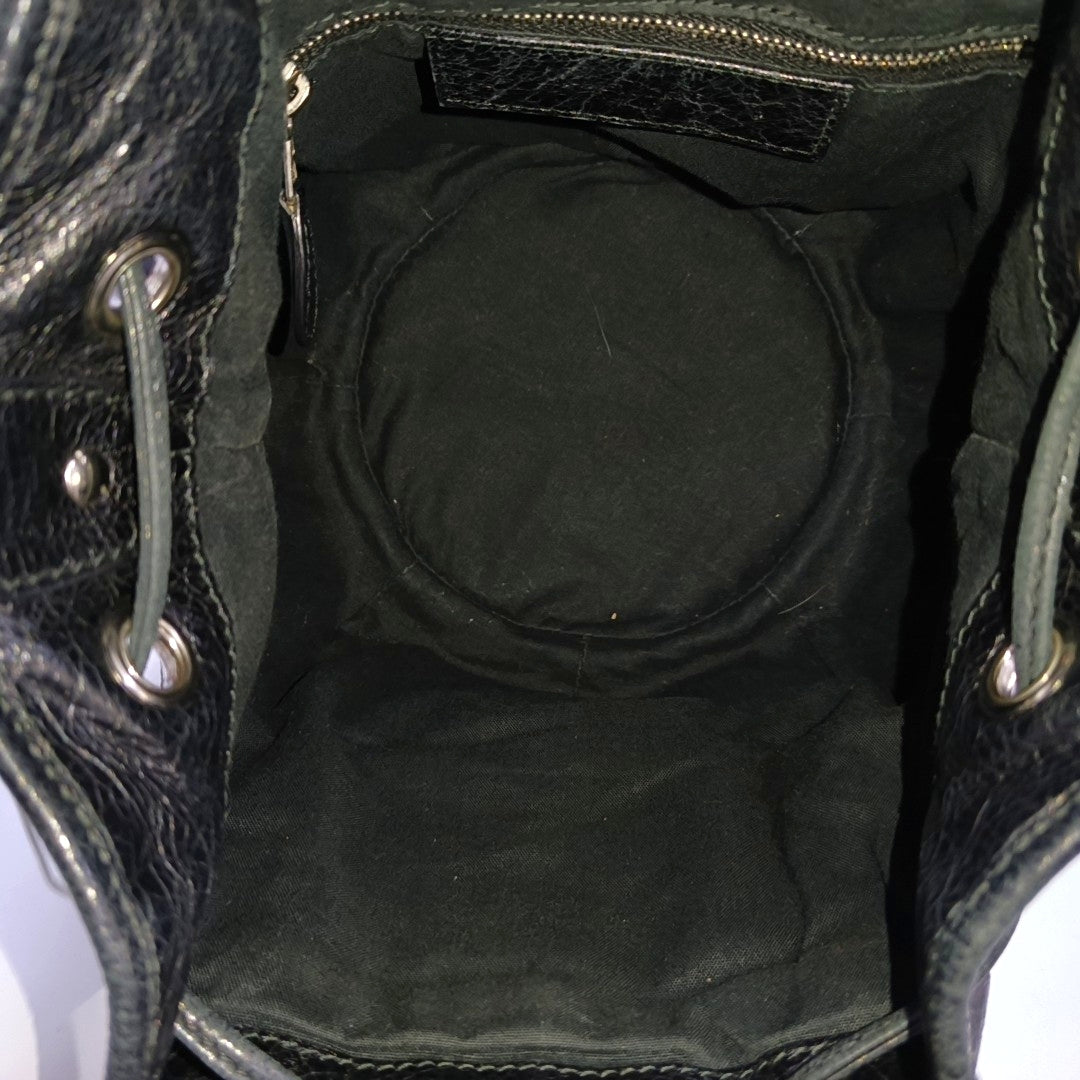 Pompon Bag Calfskin Black