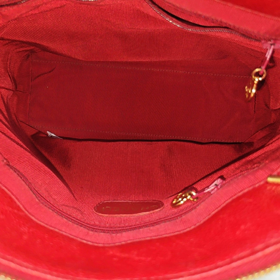 VINTAGE CC LOGO Quilted Grained Calfskin Red